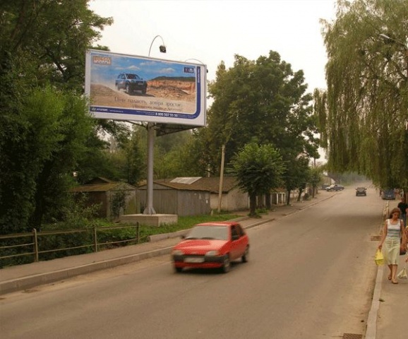 Щит 6x3,  ул.Киевская (возле моста) из центра